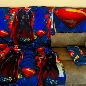 Twin boys bedsheets with curtains